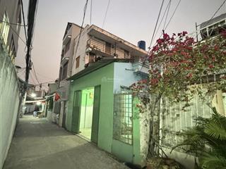 Dt 5.7 x 20m  sát mặt tiền huỳnh tấn phát, phú thuận, quận 7  nhà c4 cũ  giá thương lượng