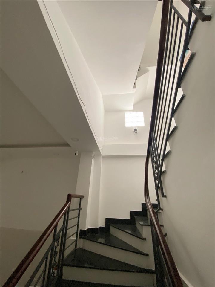 Huỳnh tấn phát  phú thuận, quận 7  74.6m  ngang 4.5m  chdv 8 phòng  nhỉnh 8tỷ.