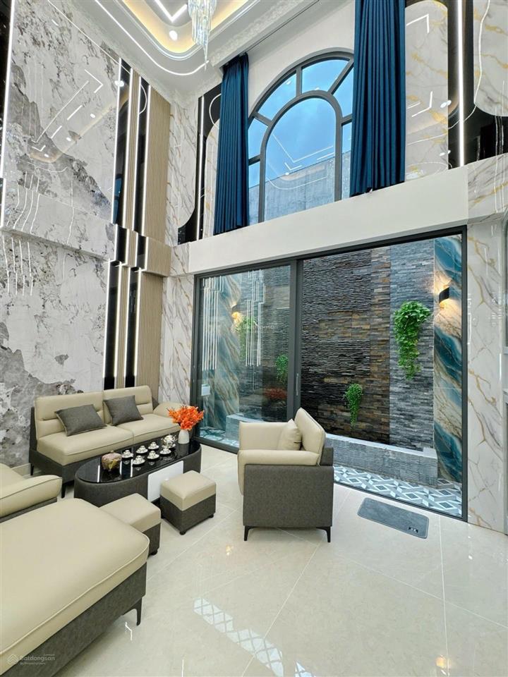 Dương cát lợi  tt nhà bè  60m2 ngang 5m  nhà 5 tầng có thang máy  8 tỷ 800 triệu