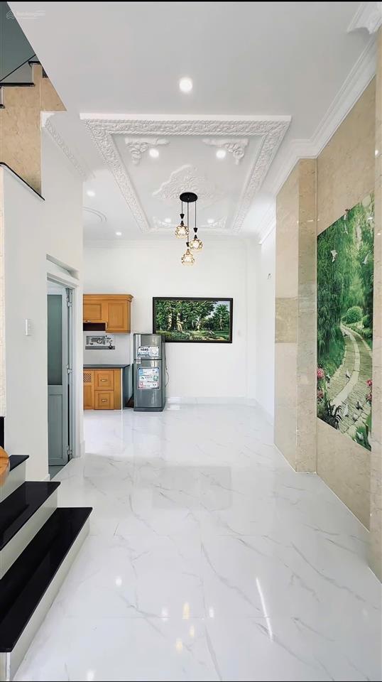 Huỳnh tấn phát  phường phú mỹ, quận 7  5.7 x 10  nhỉnh 8 tỷ.