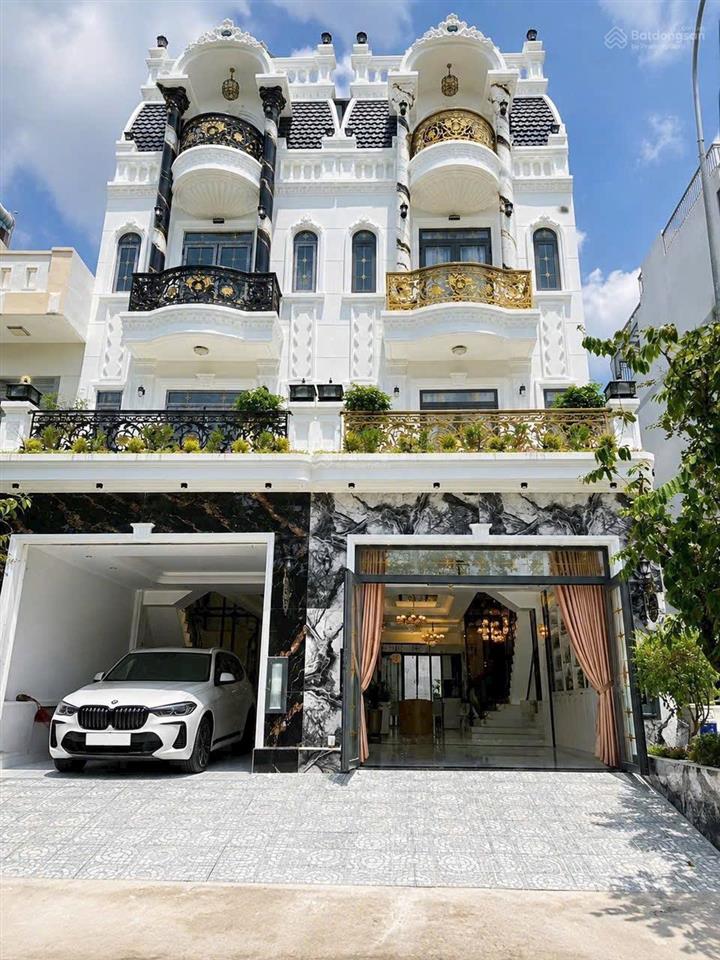 Cặp biệt thự phố mặt tiền đường 20m kdc phú mỹ quận 7  có thang máy  liền kề phú mỹ hưng q7