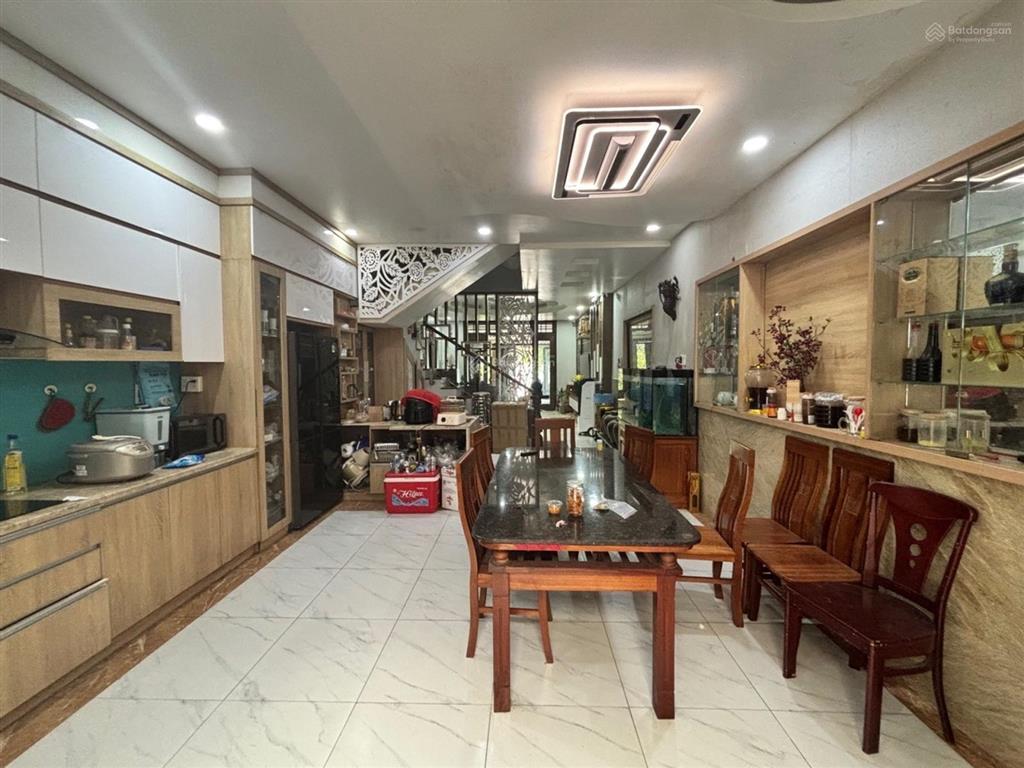 Gấp gấp nam long trần trọng cung quận 7  5 x 22  5 tầng (có ô chờ lắp thang máy)