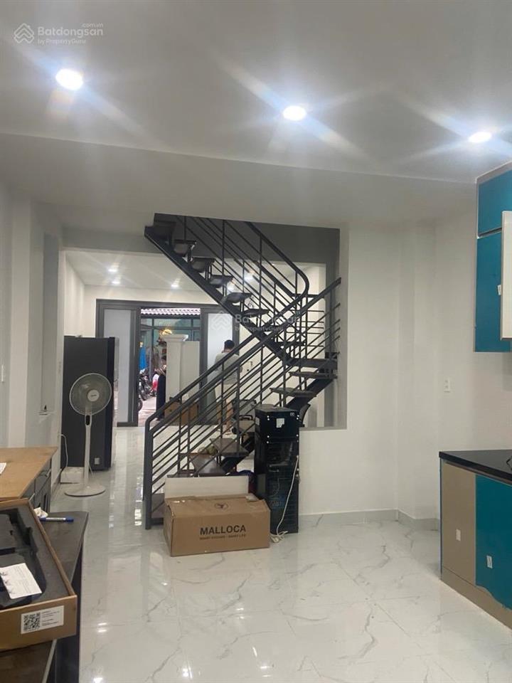 Nhà đẹp nở hậu nội thất cao cấp dọn vào ở ngay  4x16 lê văn lương tân hưng q7  5tỷ9