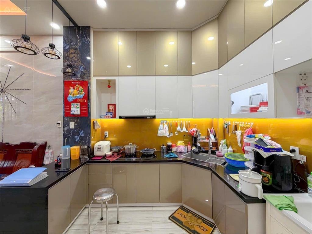 Căn góc ngang 5m  ko lộ giới  huỳnh tấn phát q7  full tường 20 chủ xây kiên cố  an tâm định cư