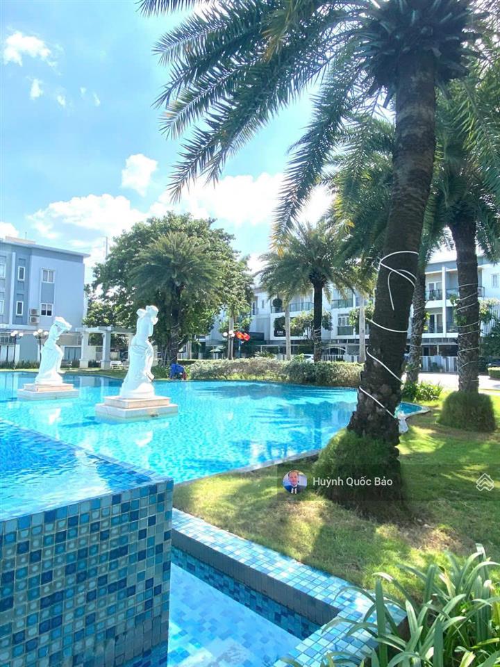 Bán căn góc 2 mặt tiền mega village  view trực diện hồ bơi  giá đầu tư chỉ 8,1 tỷ