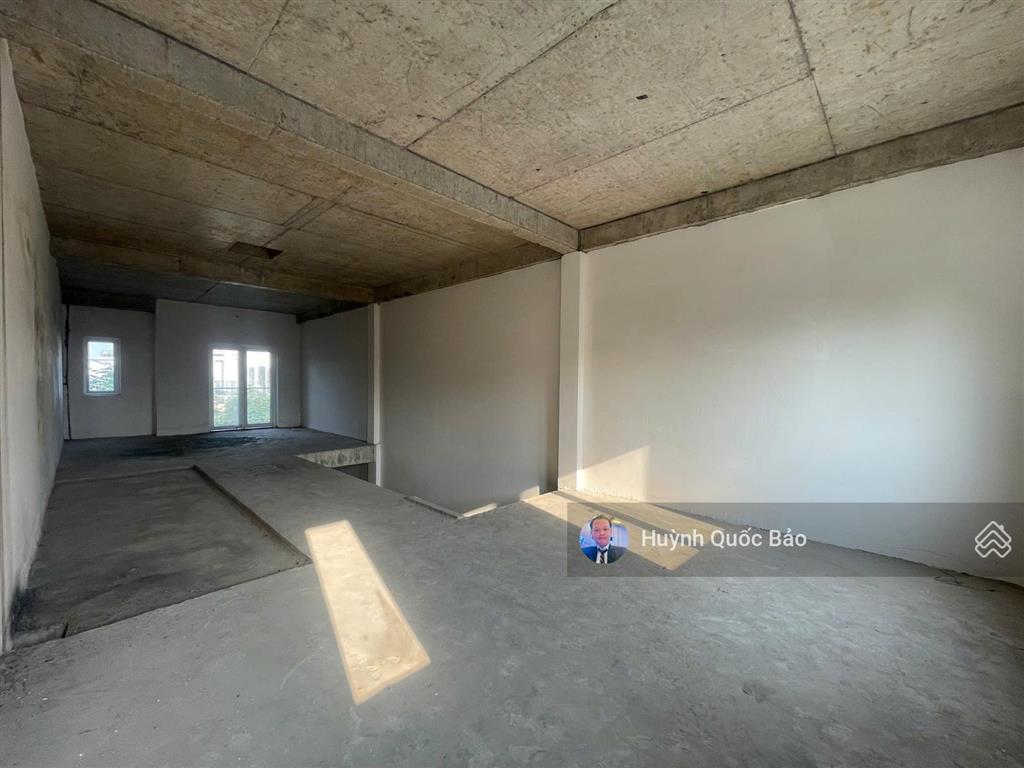 Bán căn góc 2 mặt tiền mega village  view trực diện hồ bơi  giá đầu tư chỉ 8,1 tỷ