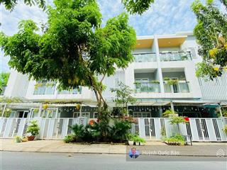 Bán căn góc mega village 2 mặt tiền  view hồ bơi trung tâm  sổ riêng công chứng ngay  8,1 tỷ