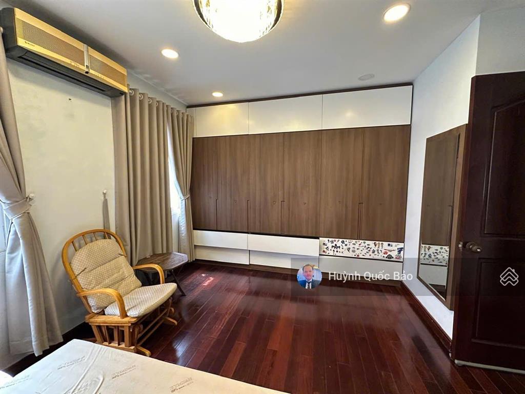 Cho thuê gấp bt mega ruby, 16 triệu/th, 153m2, 3pn, 2wc