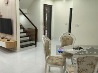 Cho thuê biệt thự đơn lập d06 ngang 13m bề thế 3pn chuẩn nhật, sân vườn thoáng, giá 25tr