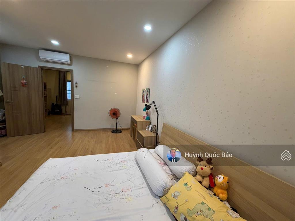 Bán gấp biệt thự 4pn, 4wc, 75m2 tại mega village khang điền, chỉ 9 tỷ vnd
