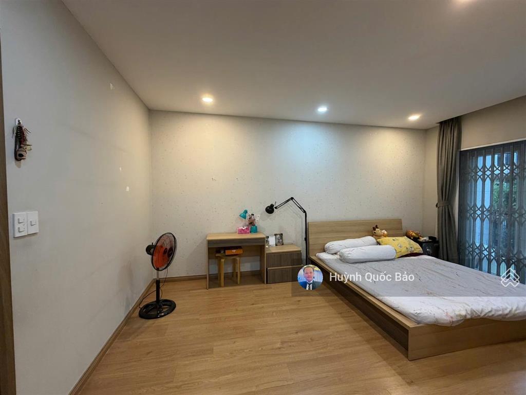 Bán gấp biệt thự 4pn, 4wc, 75m2 tại mega village khang điền, chỉ 9 tỷ vnd