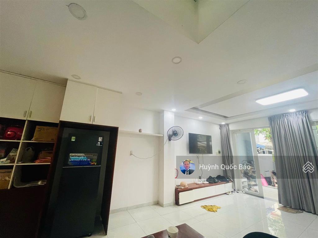 Bán nhà phố khang điền mega village 3 tầng full nội thất  giá chỉ 8,5 tỷ tl