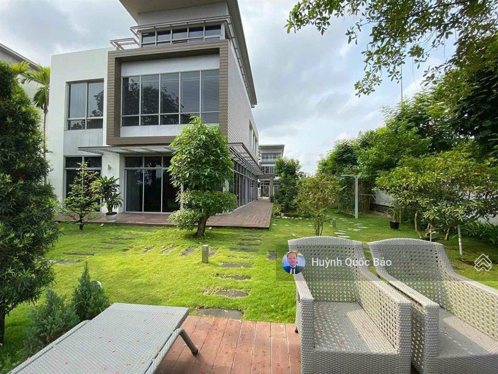 Bán biệt thự đơn lập riviera cove khuôn đất 720m2 sân vườn rộng giá 72 tỷ