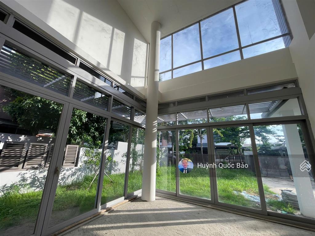 Bán biệt thự căn biên 3 mặt thoáng 500m² nhà thô  giá chốt 68 tỷ thương lượng