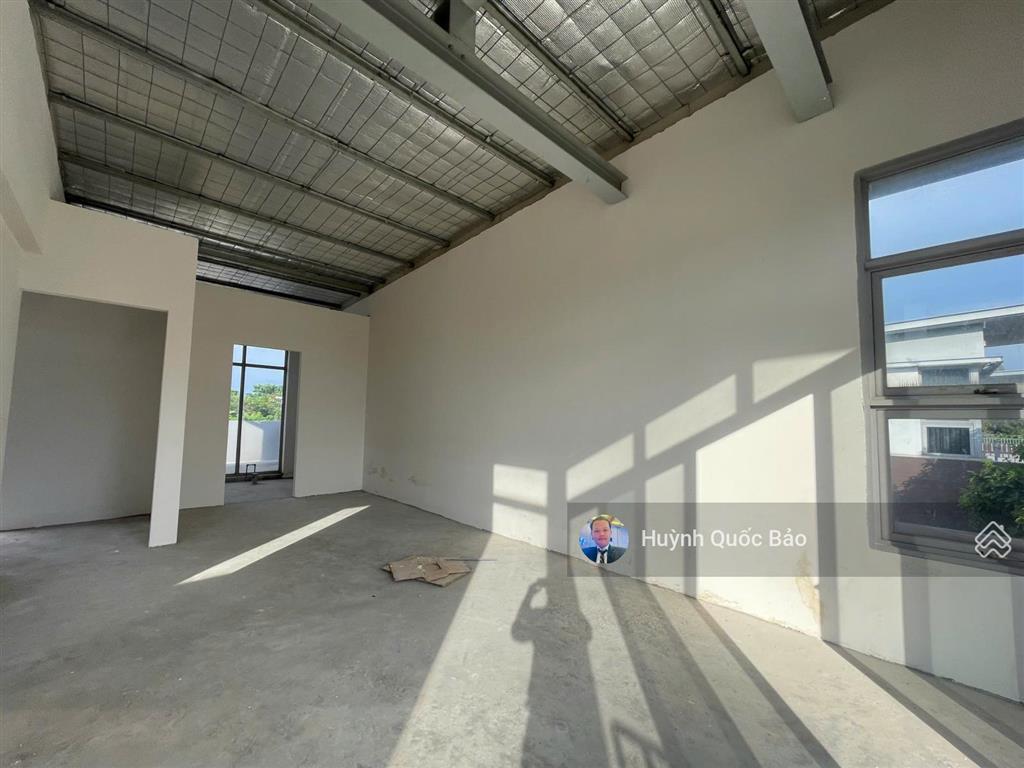 Bán biệt thự căn biên 3 mặt thoáng 500m² nhà thô  giá chốt 68 tỷ thương lượng