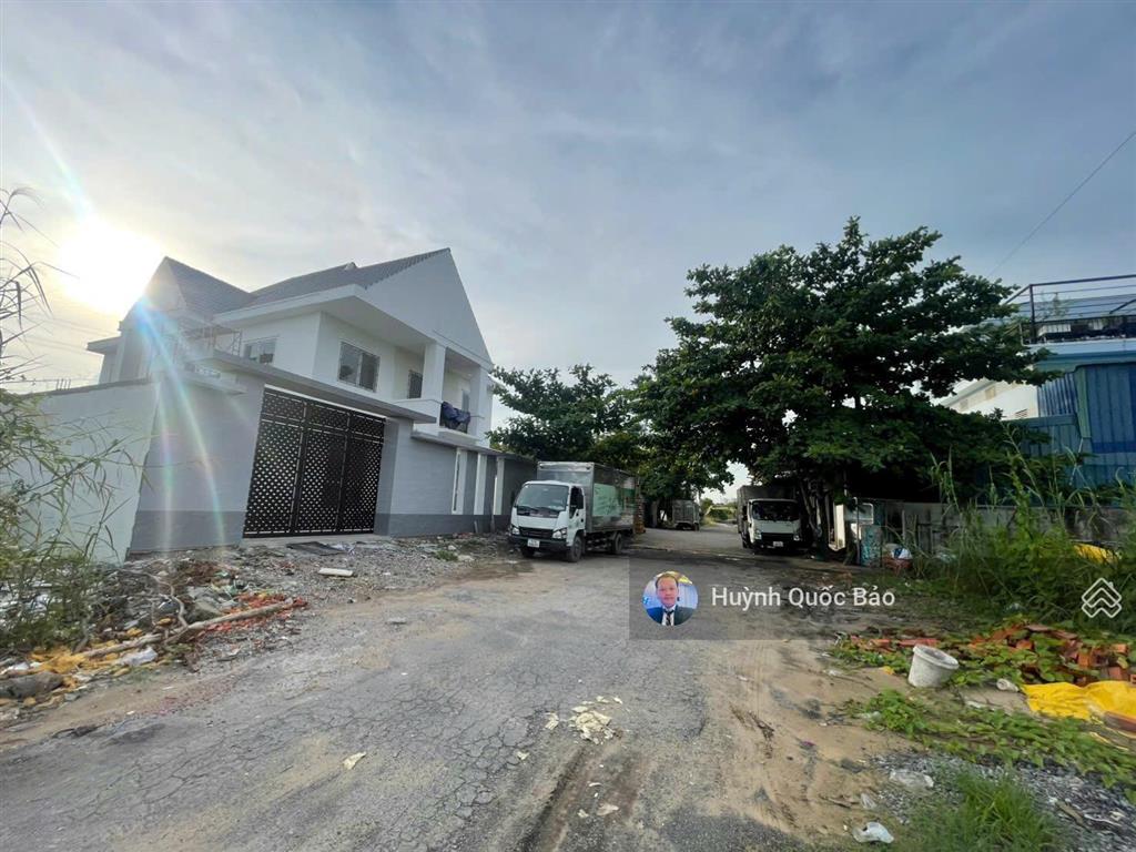 Đất ngộp bank bán giá rẻ kdc chiến thắng gò nổi phú hữu  giá chỉ từ 30 triệu/m2   0907 755 ***
