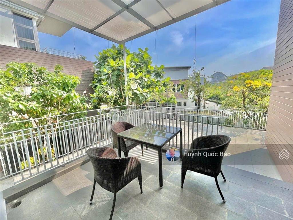 Bán biệt thự riviera cove 591m2 có hồ bơi riêng đang cho thuê khách ngoại giá 79 tỷ tl
