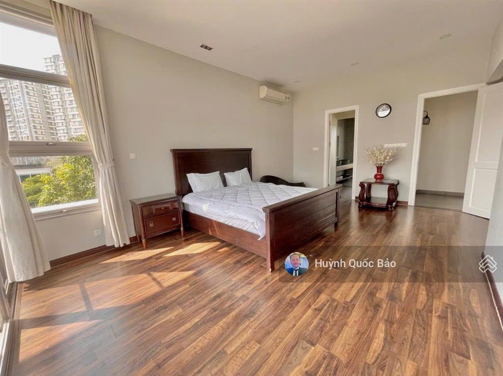 Bán biệt thự riviera cove 591m2 có hồ bơi riêng đang cho thuê khách ngoại giá 79 tỷ tl