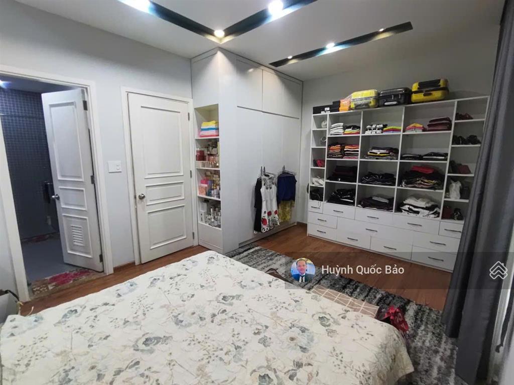 Ngộp ngân hàng bán căn nhà mới mega village trục chính 20m  giá chỉ 10,3 tỷ thương lượng mạnh