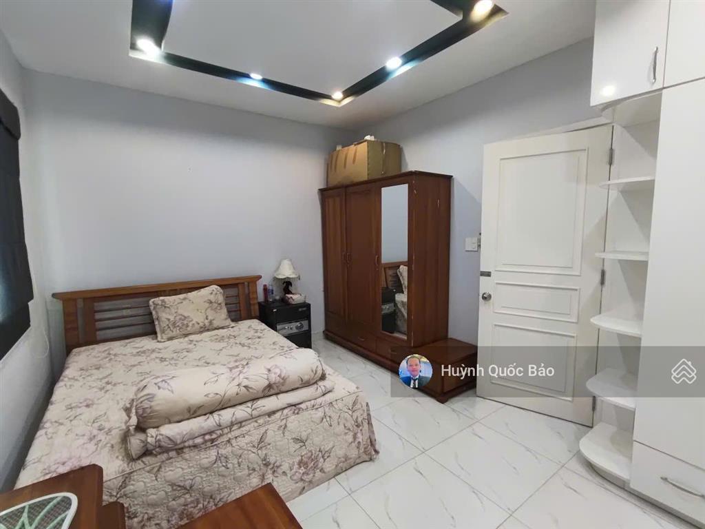 Ngộp ngân hàng bán căn nhà mới mega village trục chính 20m  giá chỉ 10,3 tỷ thương lượng mạnh