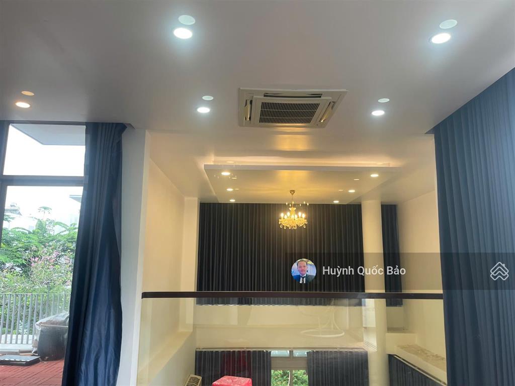 Cắt giảm 10 tỷ biệt thự 3 mặt tiền 494m2 full nội thất giá còn 55 tỷ thương lượng