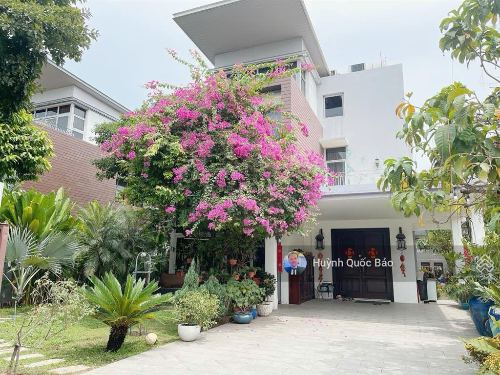 Cắt giảm 10 tỷ biệt thự 3 mặt tiền 494m2 full nội thất giá còn 55 tỷ thương lượng