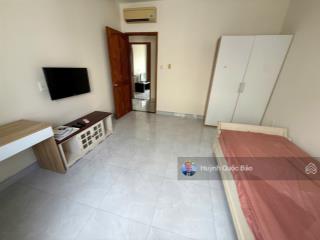 Cho thuê nhà phố mega village khang điền, nhà mới đẹp, 3pn, giá 15triệu/tháng
