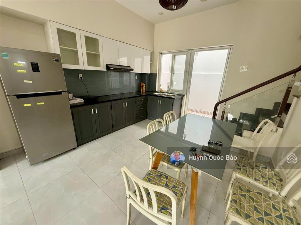 Cho thuê nhà phố mega village khang điền, nhà mới đẹp, 3pn, giá 15triệu/tháng