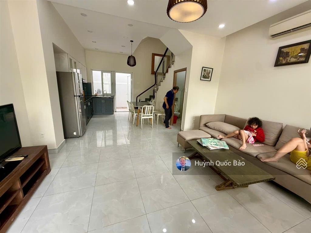 Cho thuê nhà phố mega village khang điền, nhà mới đẹp, 3pn, giá 15triệu/tháng