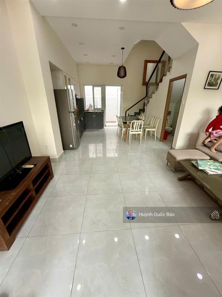 Cho thuê nhà phố mega village khang điền, nhà mới đẹp, 3pn, giá 15triệu/tháng