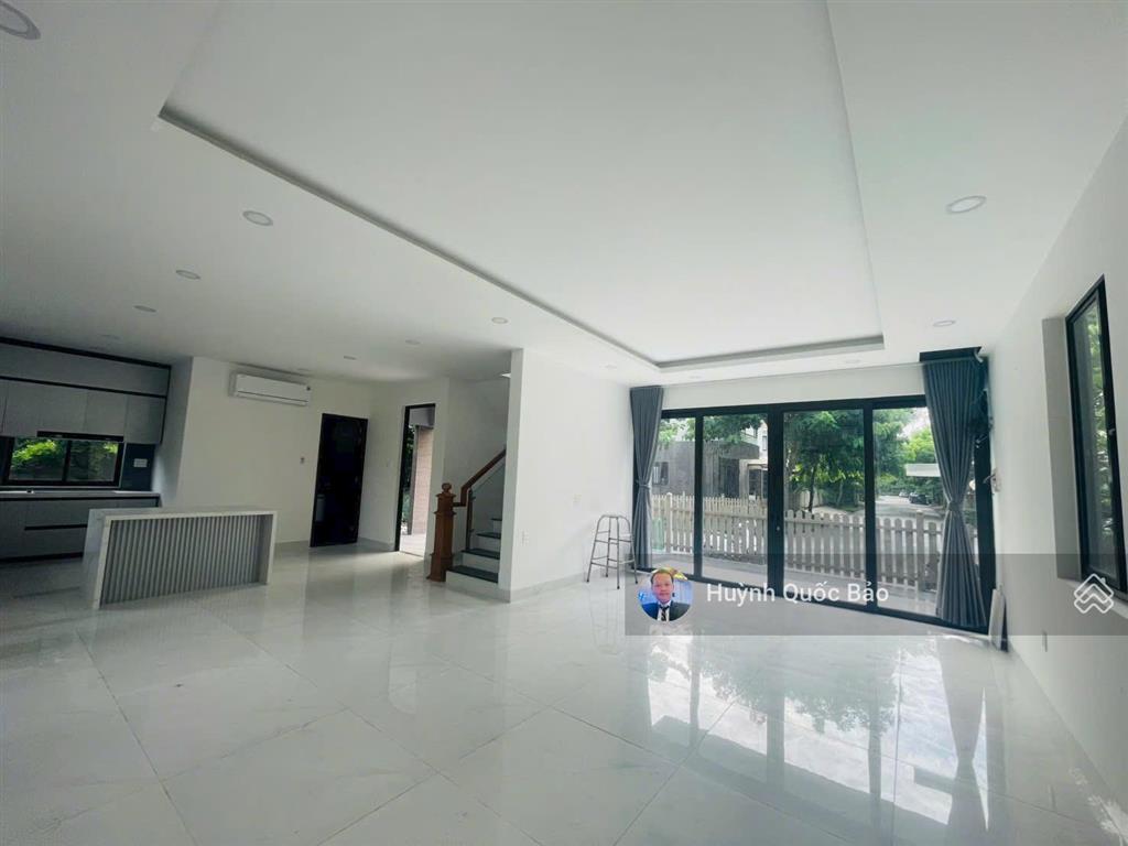 Cho thuê biệt thự h11 valora kikyo diện tích 233m2 nhà mới hoàn thiện 3pn giá 33 triệu/tháng