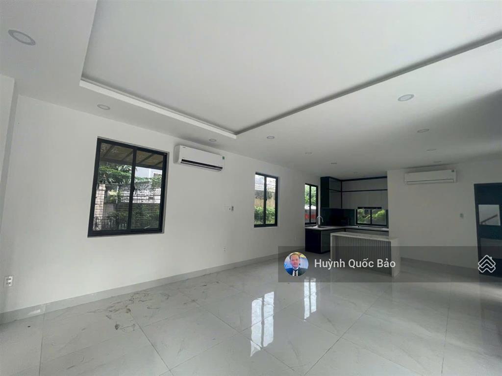 Cho thuê biệt thự h11 valora kikyo diện tích 233m2 nhà mới hoàn thiện 3pn giá 33 triệu/tháng