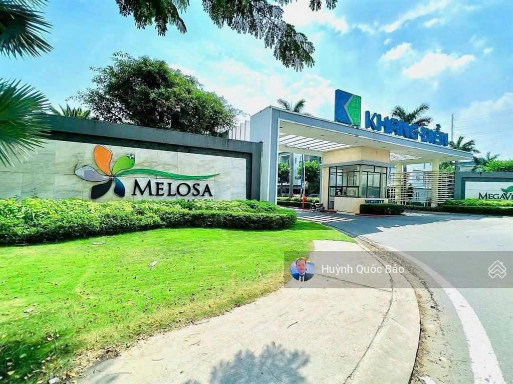 Hàng hiếm mega village căn góc 2 mặt tiền view hồ bơi giá đầu tư 8,250 tỷ