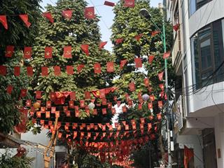 Bán liền kề văn khê, 50m2, mặt tiền 4m, 2 mặt tiền phân lô vỉa hè 5m, đường 10m, giá 14.9