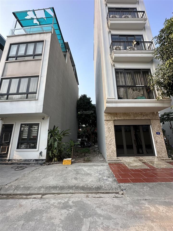 Bán liền kề văn khê, 50m2, mặt tiền 4m, 2 mặt tiền phân lô vỉa hè 5m, đường 10m, giá 14.9