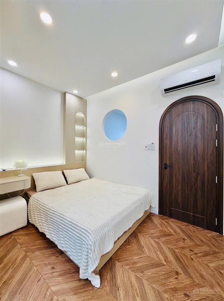 Gấp! giảm sâu 200tr nhà đường lê văn sỹ, phường 13, quận 3, 58,2m2, 3tỷ990tr