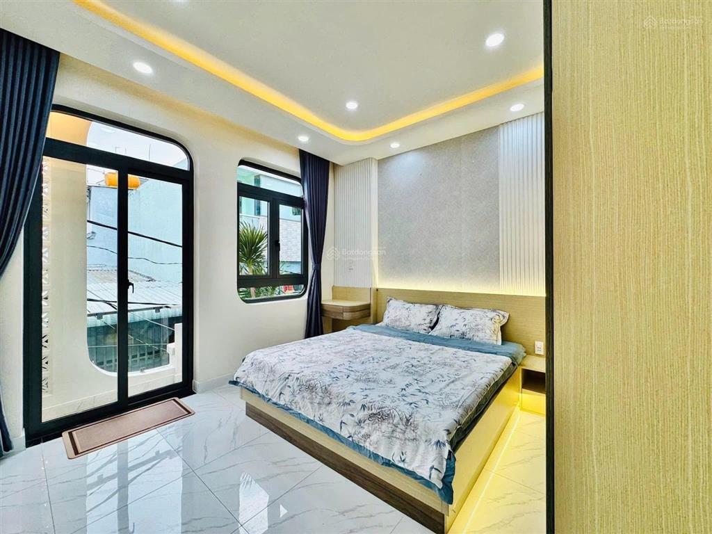 Nhà xinh giá mềm! đường lạc long quân, phường 3, quận 11, 34,7m2, 2tỷ550tr