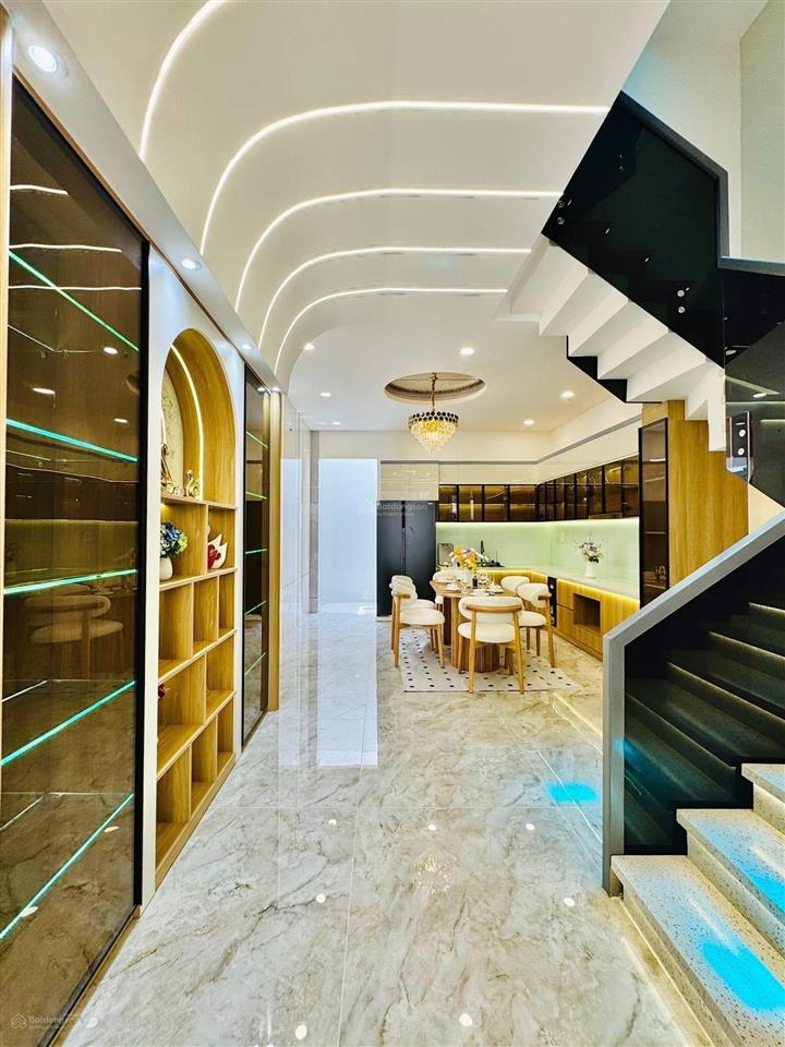 Gấp! giảm mạnh 200tr nhà đường nguyễn tri phương, phường 5, quận 10, 67,9m2, 3tỷ990tr