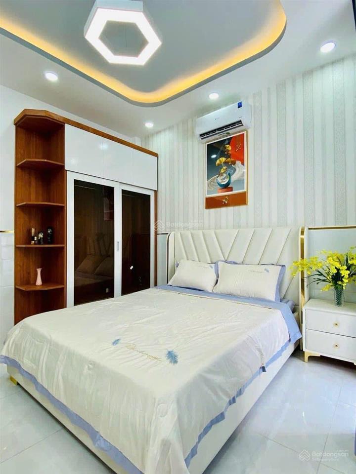 Siêu phẩm nhà 4 tầng 50m2 đường bùi đình tuý phường 24 quận bình thạnh. sổ sẵn