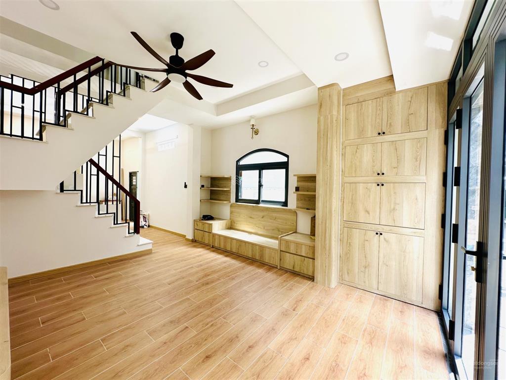 Nhà mới đẹp 2 mặt tiền đoàn văn bơ, trung tâm quận 4, có dòng tiền cho thuê hấp dẫn