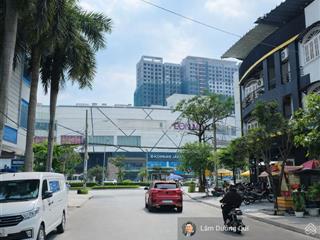 Nhà mặt tiền aeon mall tên lửa  khu ao sen  5x20m  tặng full nội thất  sẵn dòng tiền cho thuê