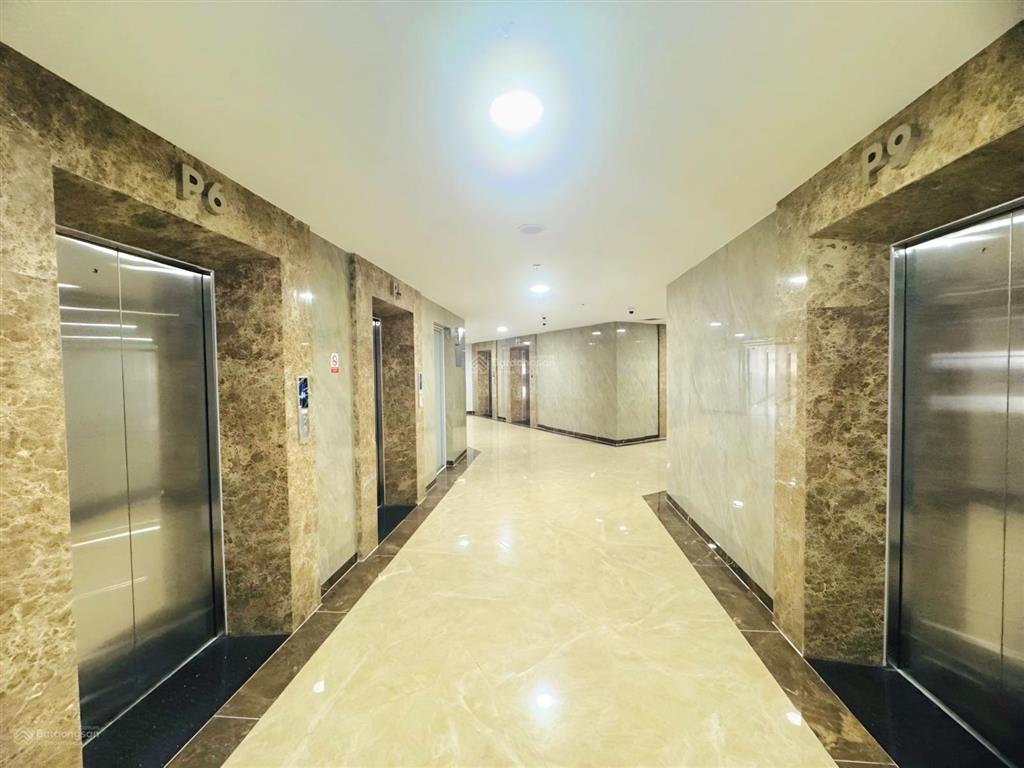 Bán lỗ căn hộ d  homme quận 6, căn góc 110m2, 3pn, sổ hồng lâu dài nhận nhà ở ngay