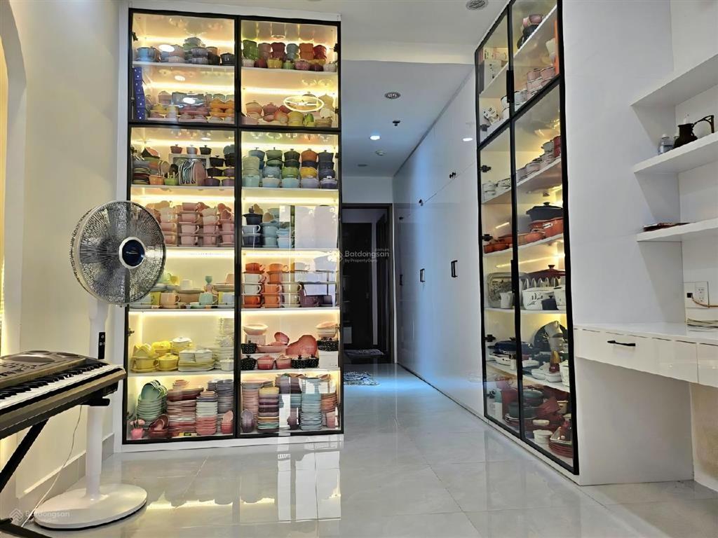 Căn hộ 120m2, 3pn, 3vs, đã có sổ, chung cư akari, tòa ak6, tặng full nội thất cao cấp, chỉ 6,x tỷ