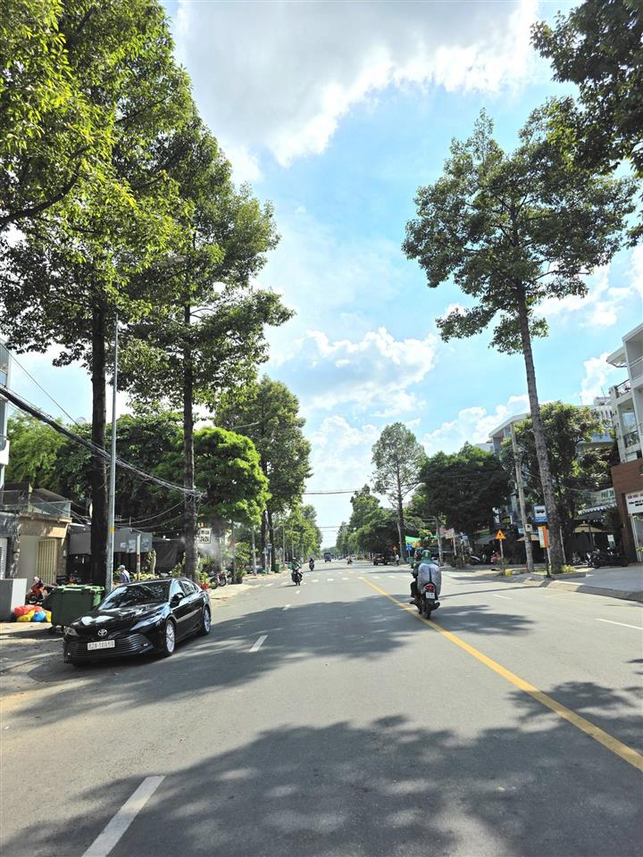 Đất full thổ khu tên lửa, chỉ hơn 5 tỷ, 4x14m, xây dựng tự do, hxh ngủ trong nhà, sát aeon mall