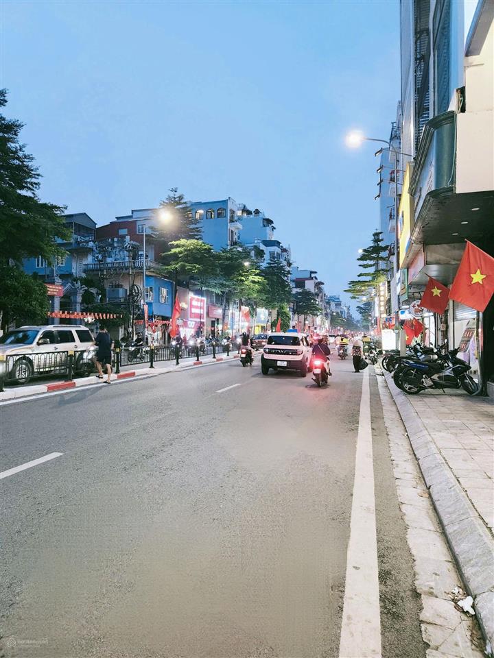 Bán nhà riêng đẹp, 35m2, 19,5 tỷ tại tôn đức thắng, hàng bột, đống đa, hà nội