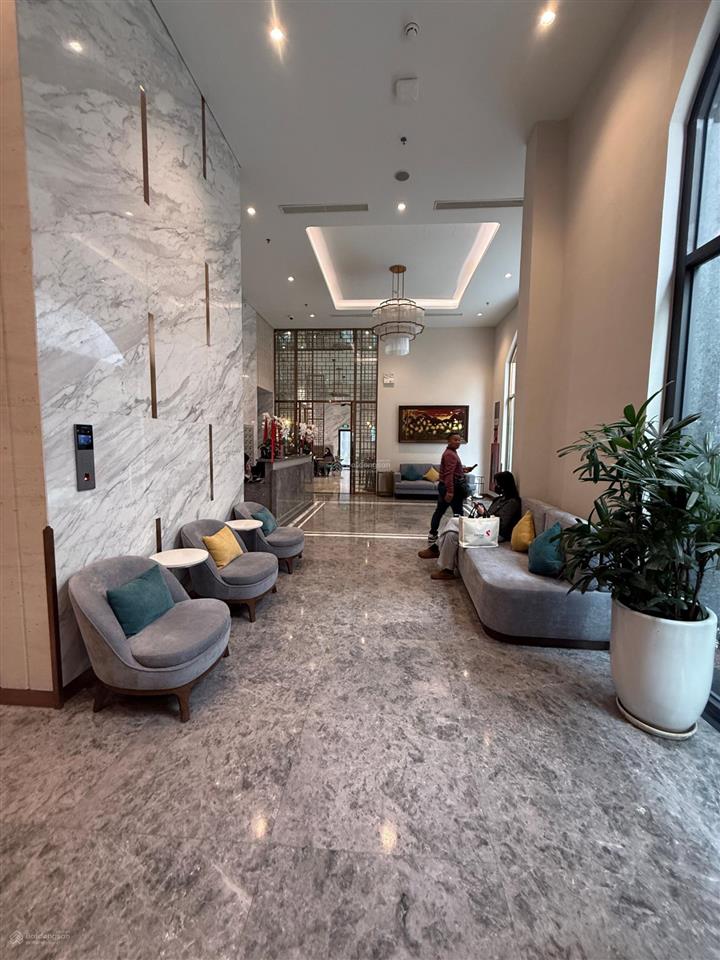 Bán căn hộ 2pn + 2wc tại the gloria, đường nguyên hồng, đống đa, 14,5 tỷ, 73m2 chỉ với view đẹp