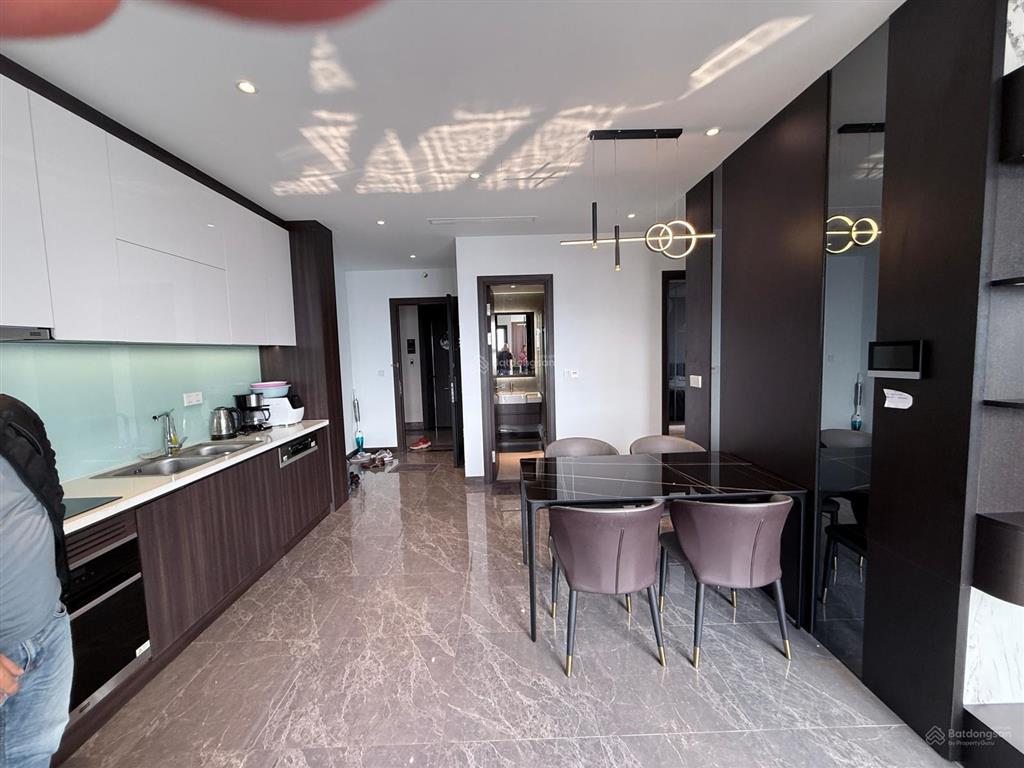 Bán căn hộ 2pn + 2wc tại the gloria, đường nguyên hồng, đống đa, 14,5 tỷ, 73m2 chỉ với view đẹp