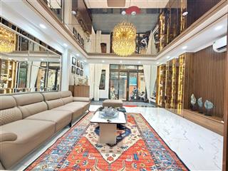 Bán nhà riêng tại đê la thành, 18 tỷ, 58 m2, 4pn + 5wc, uy tín giá ưu đãi