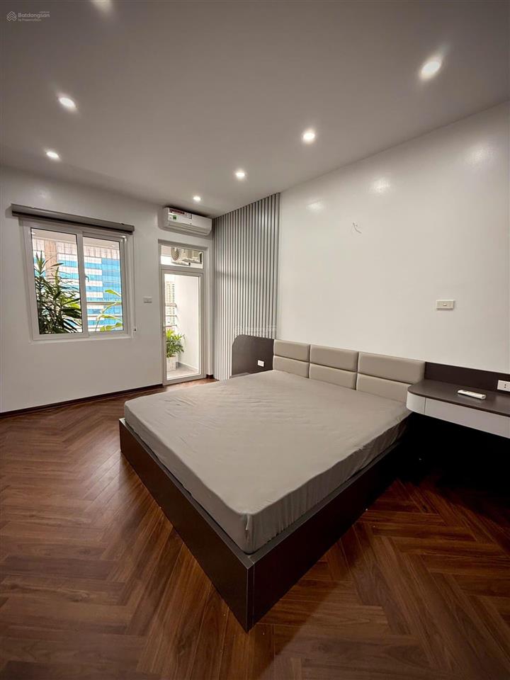 Bán căn hộ 3pn, 2wc tại toà 18t1 lê văn lương, giá siêu hời 10,1 tỷ, 107m2