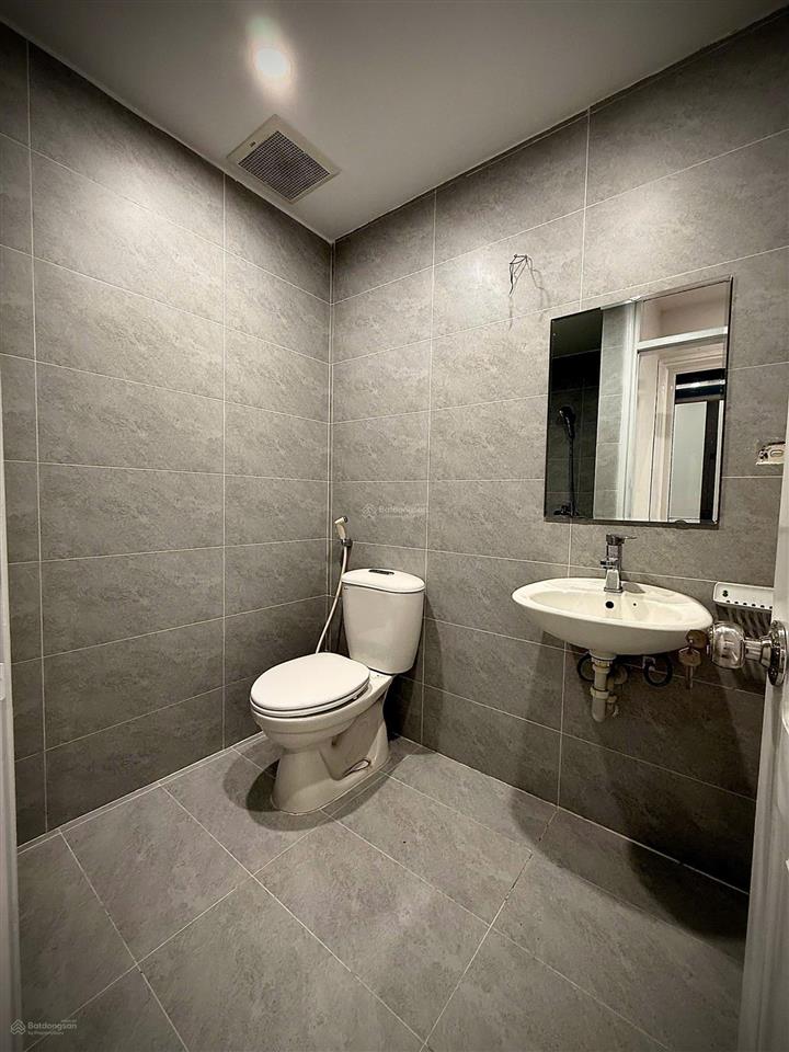 Bán căn hộ 3pn, 2wc tại toà 18t1 lê văn lương, giá siêu hời 10,1 tỷ, 107m2